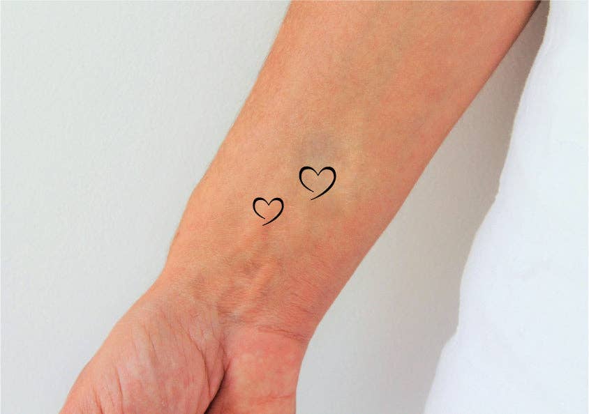 Minimalist black heart temporary tattoo (set of 6)