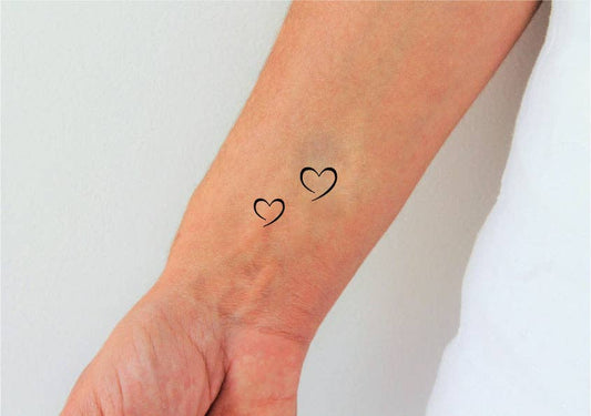 Minimalist black heart temporary tattoo (set of 6)