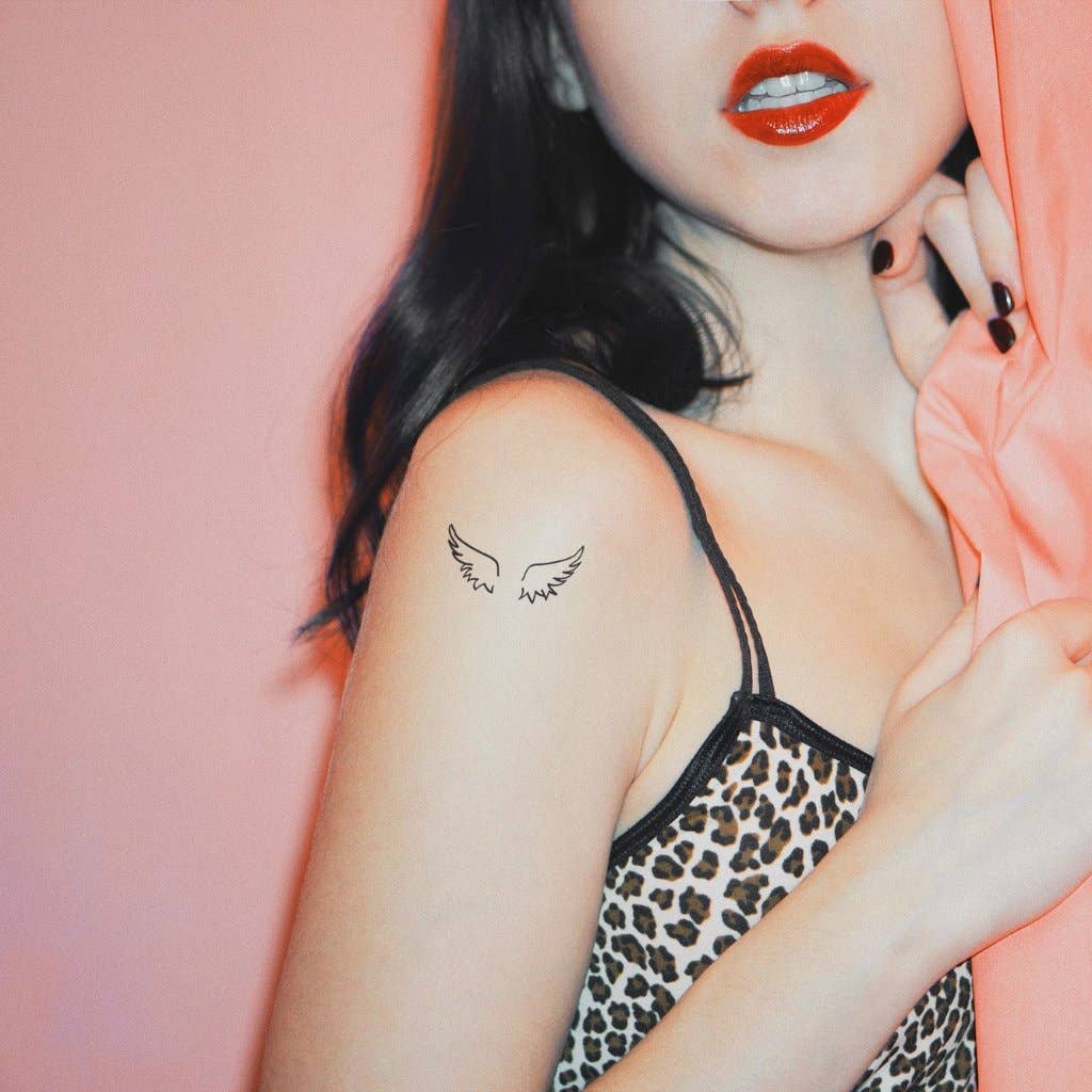 Minimalist pair of wings temporary tattoo (set of 4)
